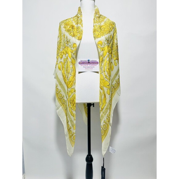 Versace Barocco Ivory Gold Silk Modal Shawl Scarf Large 140cm NWT $500 #2 - Picture 4 of 11